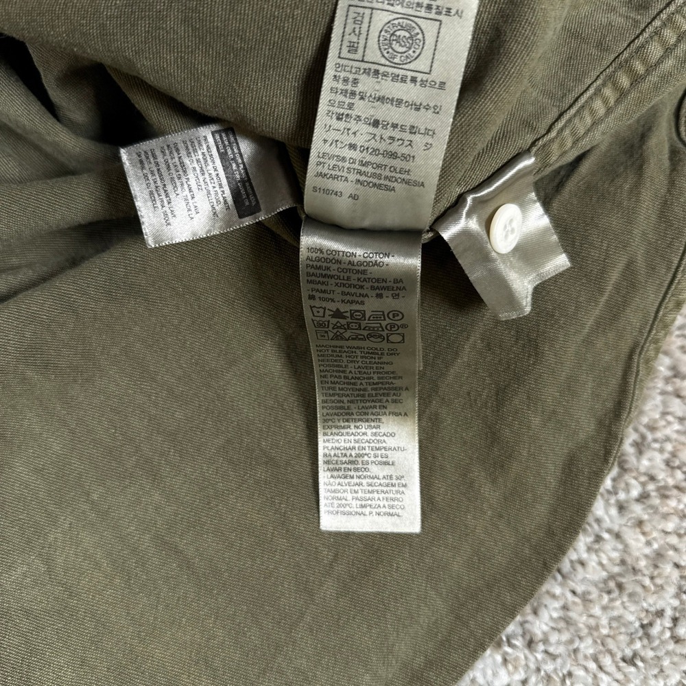 Levis SilverTab Shirt Mens Large Olive Green Relaxed Fit Cotton Button Up Denim - Picture 7 of 12